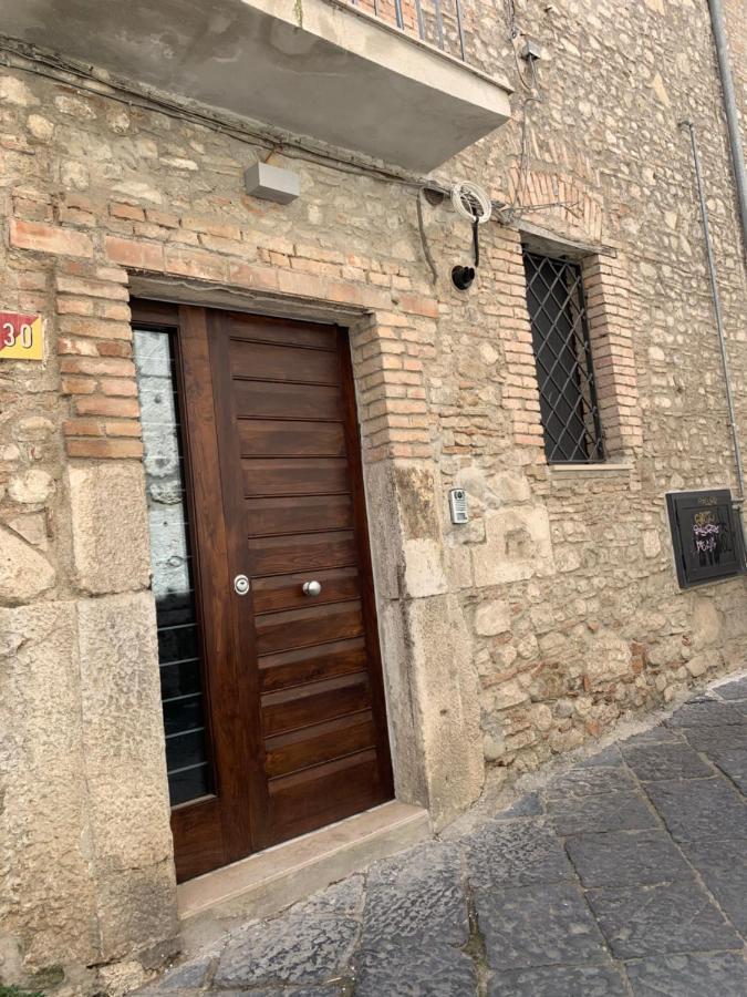 Modern City Center Apartment Benevento Exterior foto